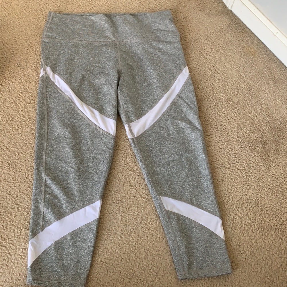Chill. Play. Move. Aerie leggings
